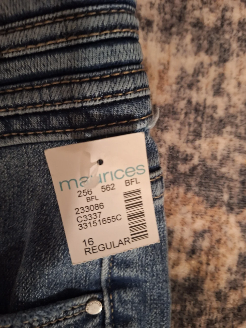NWT Maurices Everflex Women’s Flare Jeans. High Rise And Super Cute! Sz 16. - Picture 5 of 7